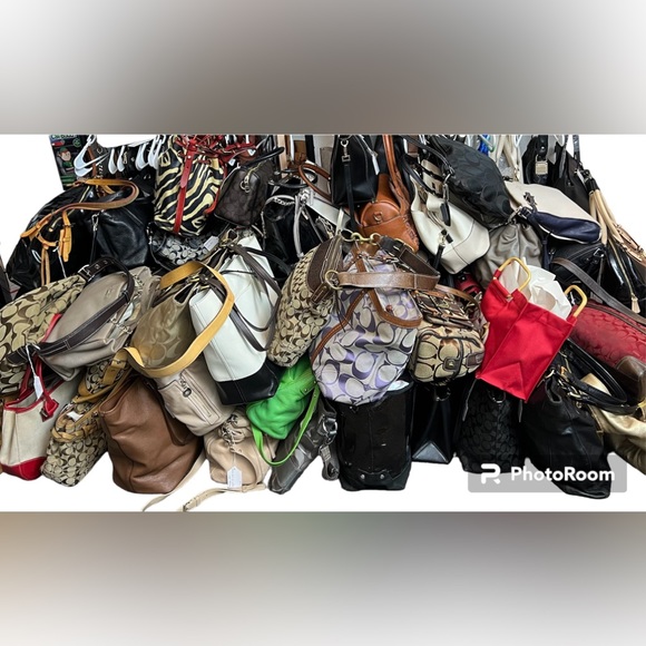 Like π This Listing And Get Notified Each and Everytime I Go Live!! - Picture 2 of 3